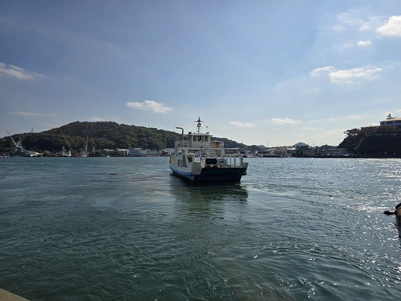 尾道水道を渡る渡船