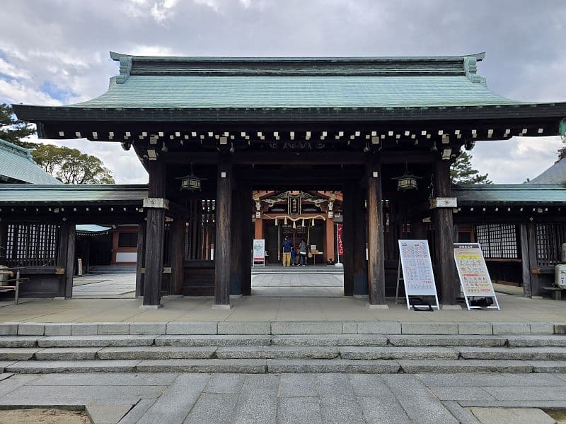 吹揚神社の拝殿（楼門）
