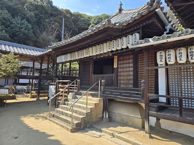 西國寺 毘沙門堂